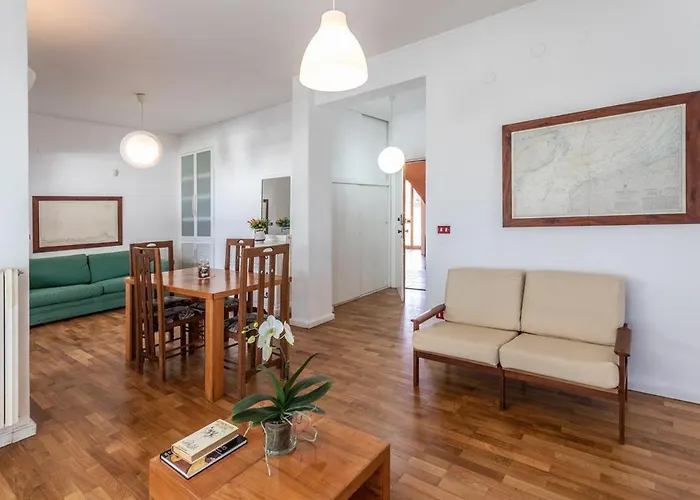 A Due Passi Dal Mare- Salento Reservation