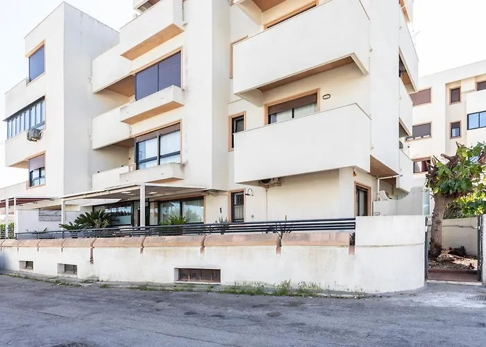 A Due Passi Dal Mare- Salento Reservation