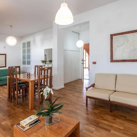 A Due Passi Dal Mare- Salento Reservation