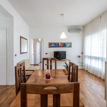 A Due Passi Dal Mare- Salento Reservation